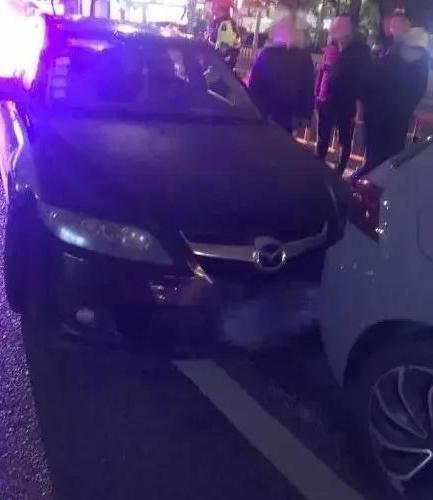 驚了！寧波男子酒駕被逮，竟把酒精測試儀“吹爆”！警察都嚇壞！