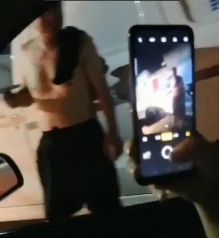 酒駕害人害已！燕郊一男子酒駕撞學生后還逃逸！